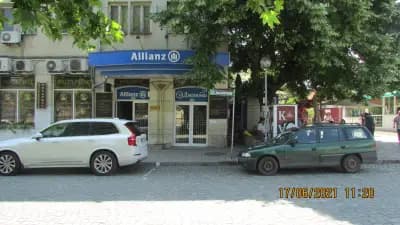 Алианц България, застрахователен офис Бяла