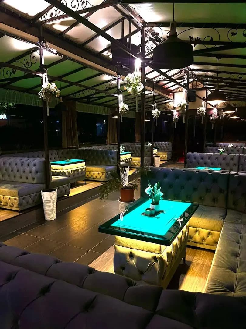 P.R. Cocktail Bar (Пиар)