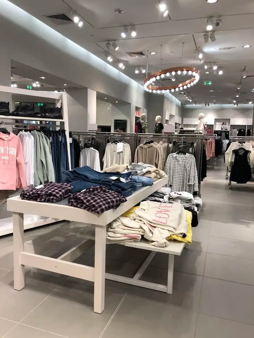 H&M