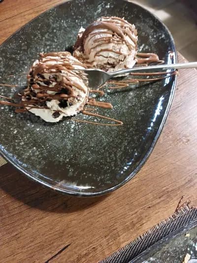 Пицария Орешков