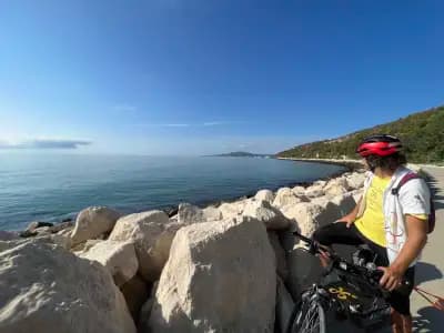 PLATEAU CYCLING - Plateau Ltd