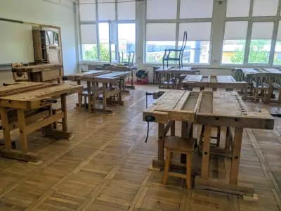 Професионална гимназия по горско стопанство и дървообработване "Николай Хайтов"