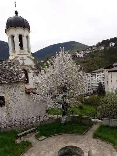 Храм „Света Богородица“