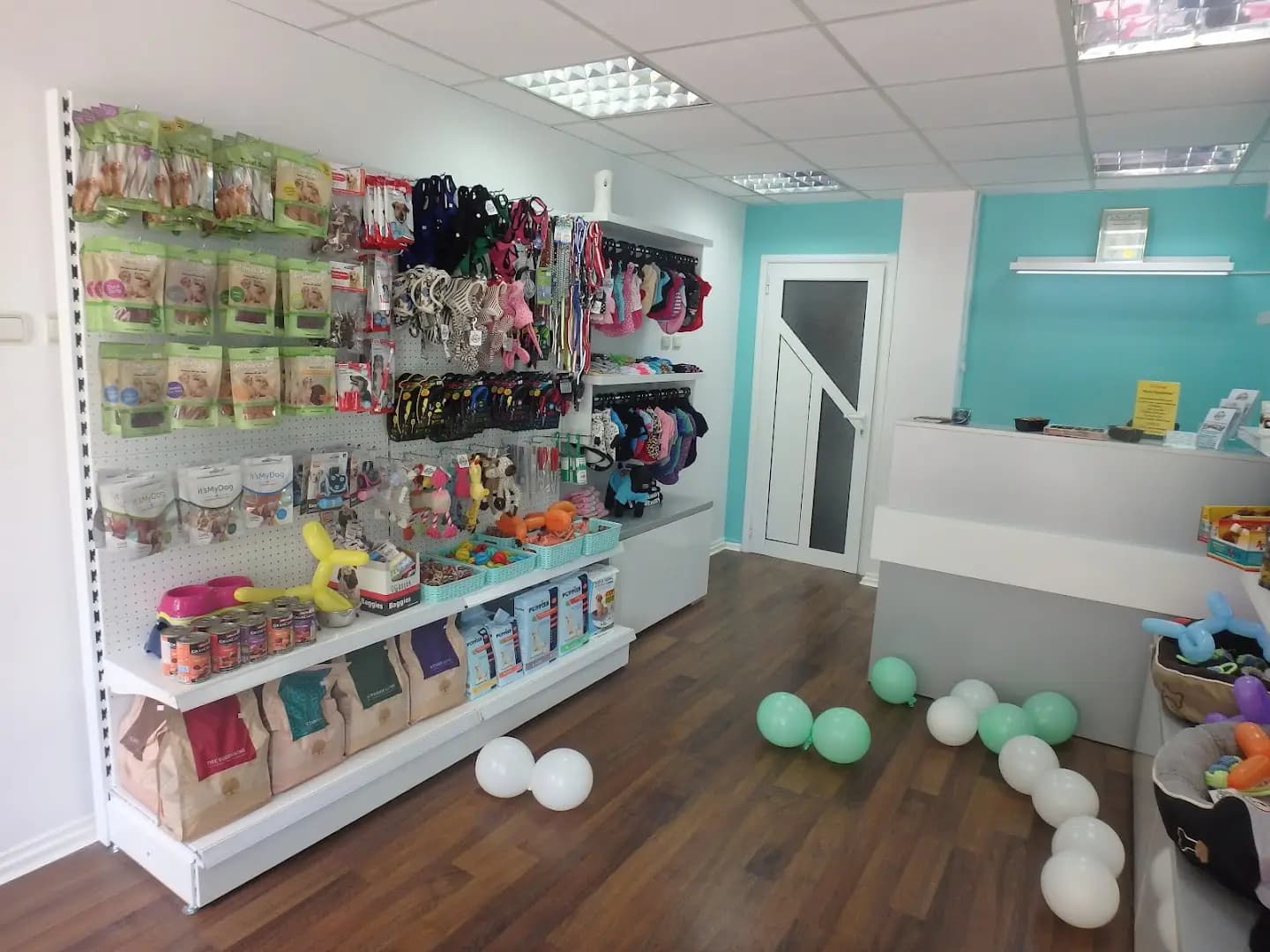 Тop Dogs - Grooming & Pet Shop