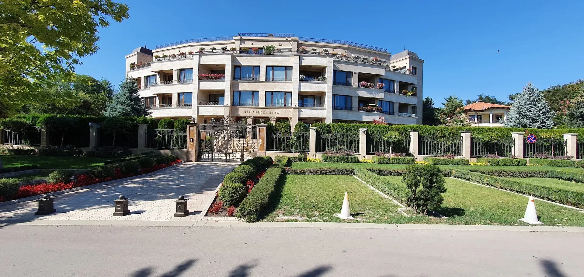 Къща за Гости Тайната Градина