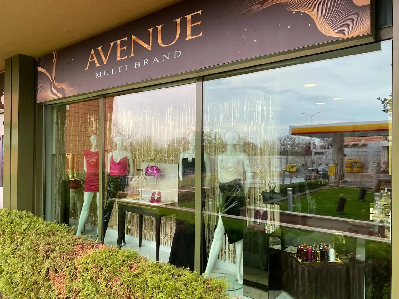 AVENUE