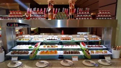 International Hotel Casino & Tower Suites