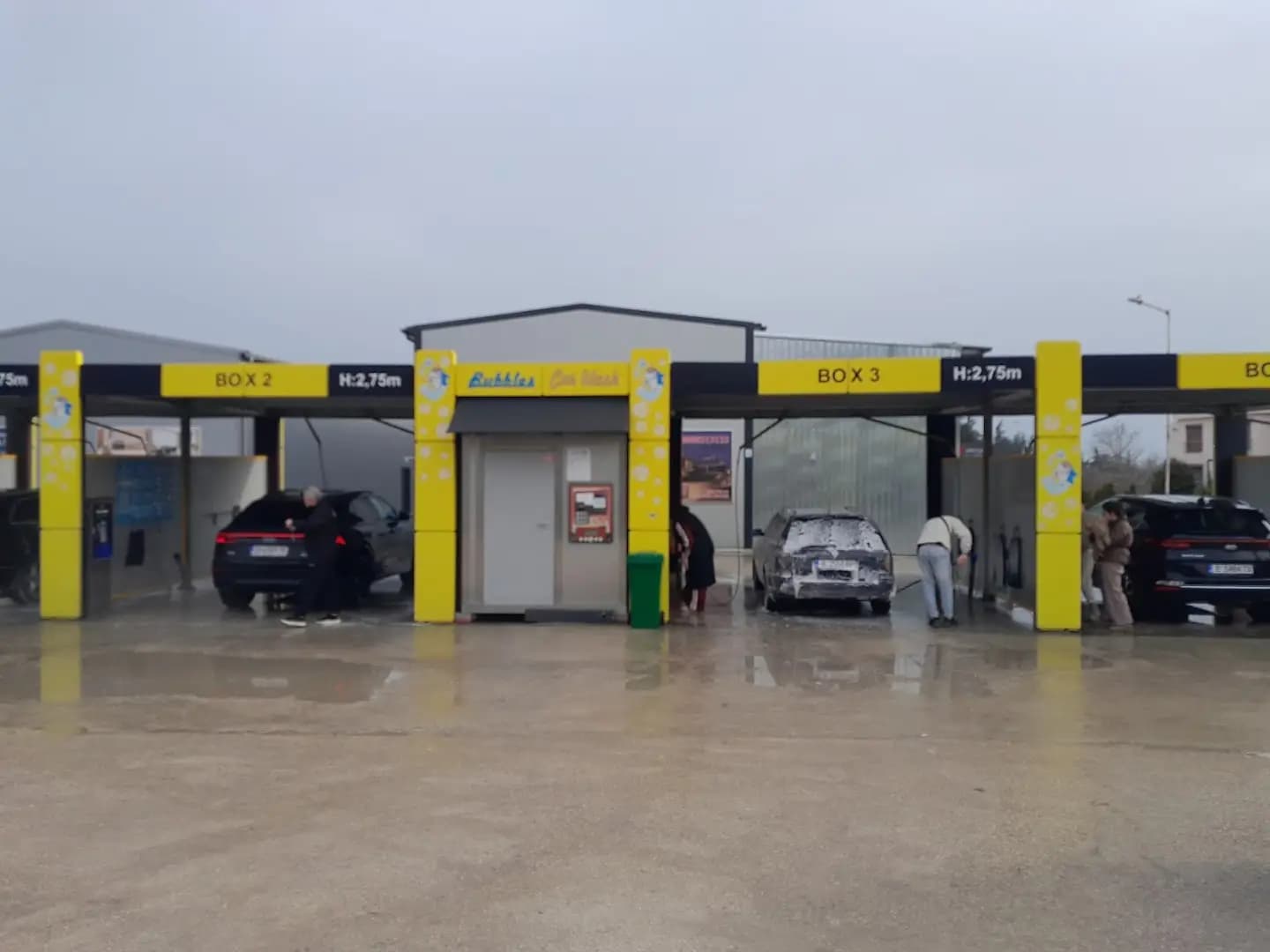 Автомивка Bubbles Car Wash