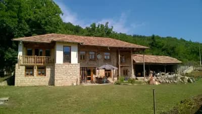 Lisi Vrah Campsite