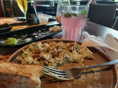 Happy Bar & Grill Yan Palah
