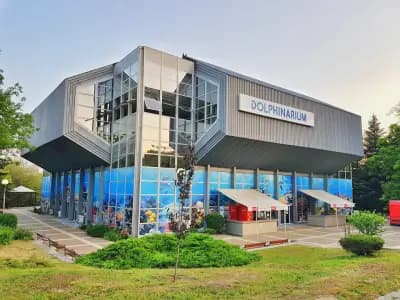Делфинариум Варна