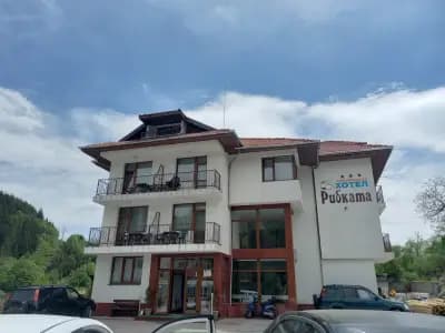 Рибката Семеен Хотел