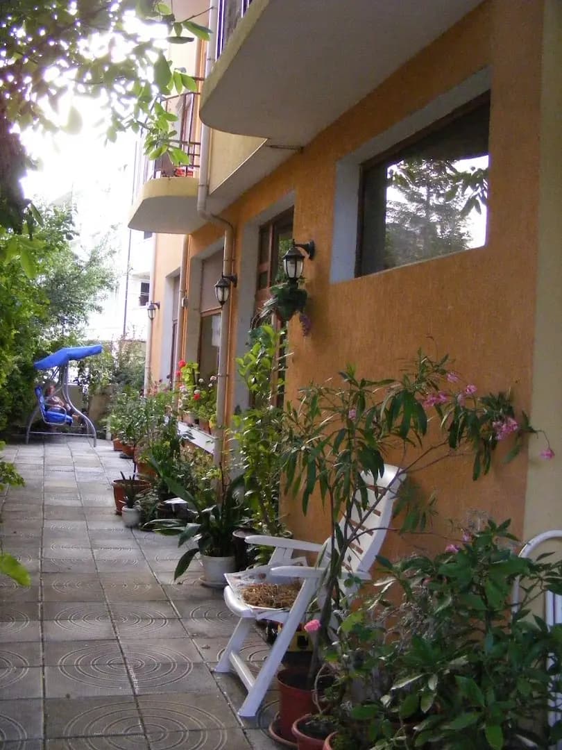 Guest House "Zora - Sarafovo"