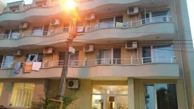 Family Hotel Lazuren Briag