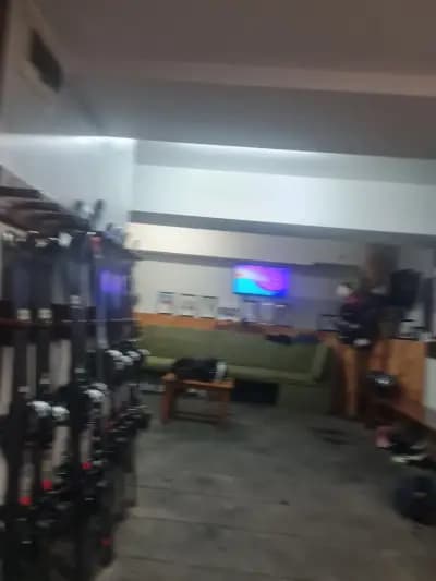 Yanakiev Ski And Snowboard School