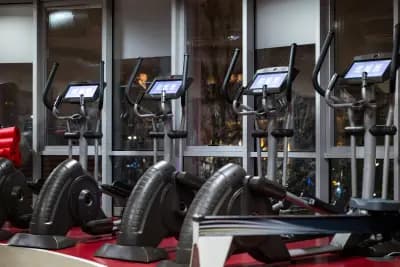 Фитнес клуб Триа Финес