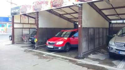 LUXURY carwash