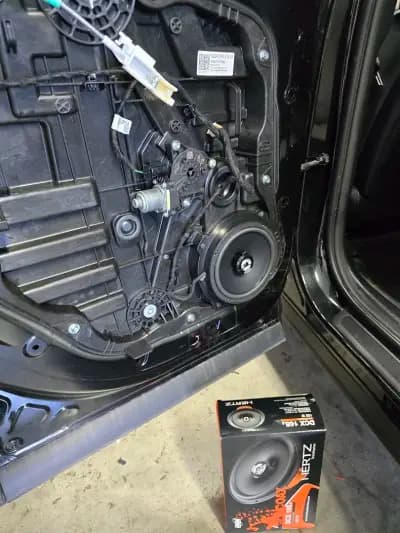 Technopolis car audio & xenon center Burgas