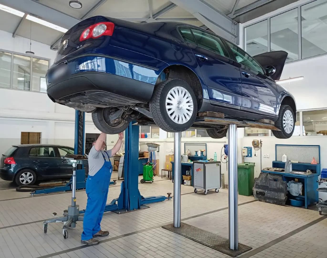 Westauto-M - Vоlkswagen oторизиран дилър и сервиз (Вестауто-М ООД)