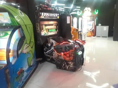 Playground, Mall Galleria