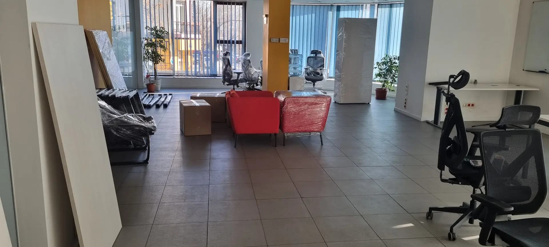 КОРЕКТ преместване на дома и бизнеса (офис София); хамали, relocation, movers