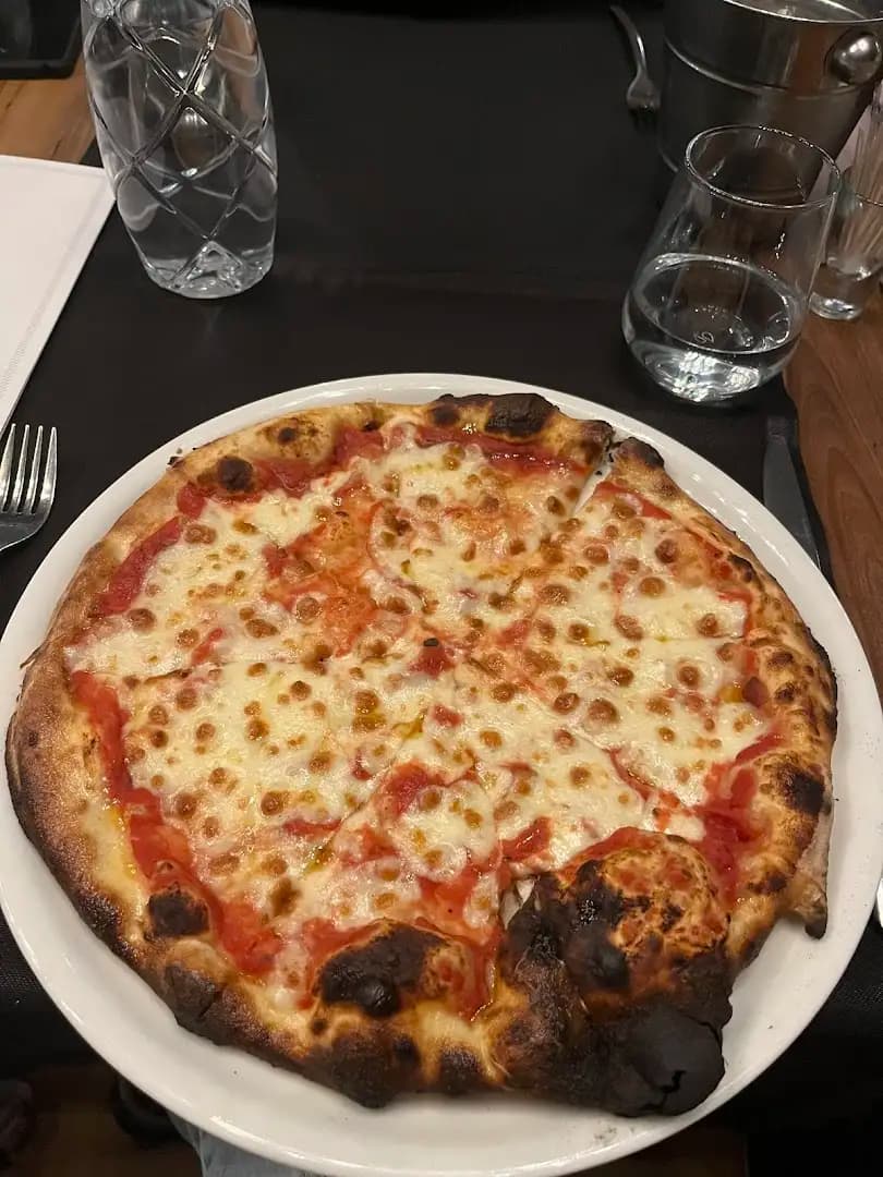 Adella Ristorante Italiano / Италиански ресторант в София