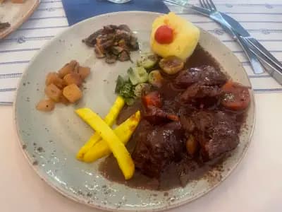 L'etranger restaurant