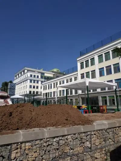 Частно международно училище "Свeти Георги"