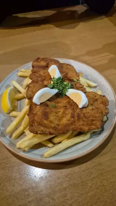 Лъчони Младост