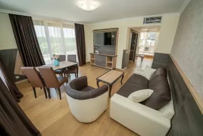 Hotel ZOO Sofia - Secured Paid Parking