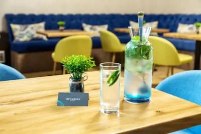 City Avenue Hotel by HMG-Free Parking-Free Wi-Fi
