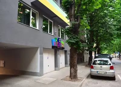 Visito Aparthouse