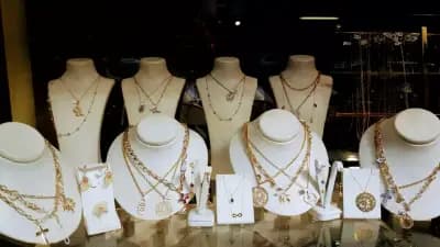 Golden Lucky | Бижутериен магазин София | Златарски магазин София