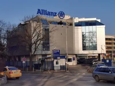 Алианц България