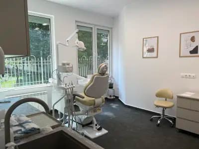 Дентална клиника Лозенец / Lozenetz Dental Clinic