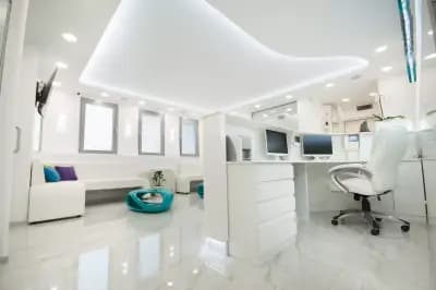 UZUNOV Dental