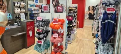 Триумф Мол България original monobrand store