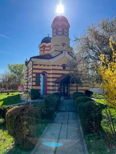 Храм „Света Рождество Богородично“