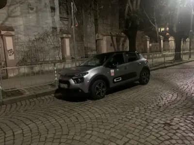 Top Rent A Car Sofia - Александър Малинов