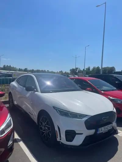 MOTO-PFOHE Rent a Car