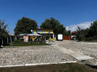 Sunny Paradise Campsite