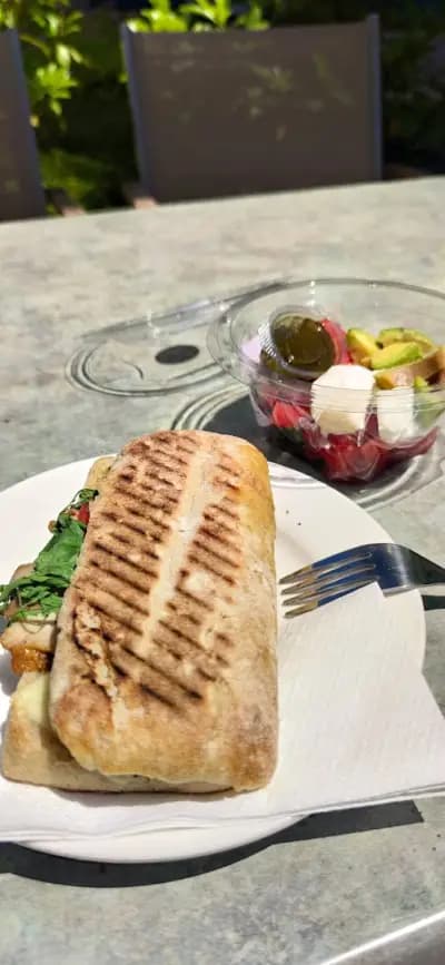 Green Deli Cafe