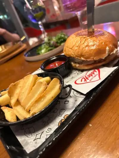 Happy Bar & Grill Lozenets