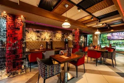 Happy Bar & Grill Lozenets