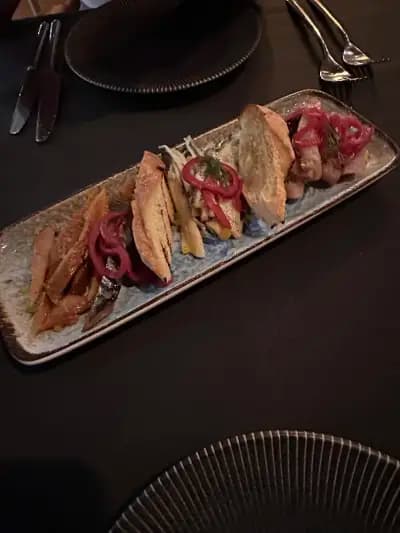 101 Bar & Dinner