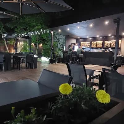 101 Bar & Dinner