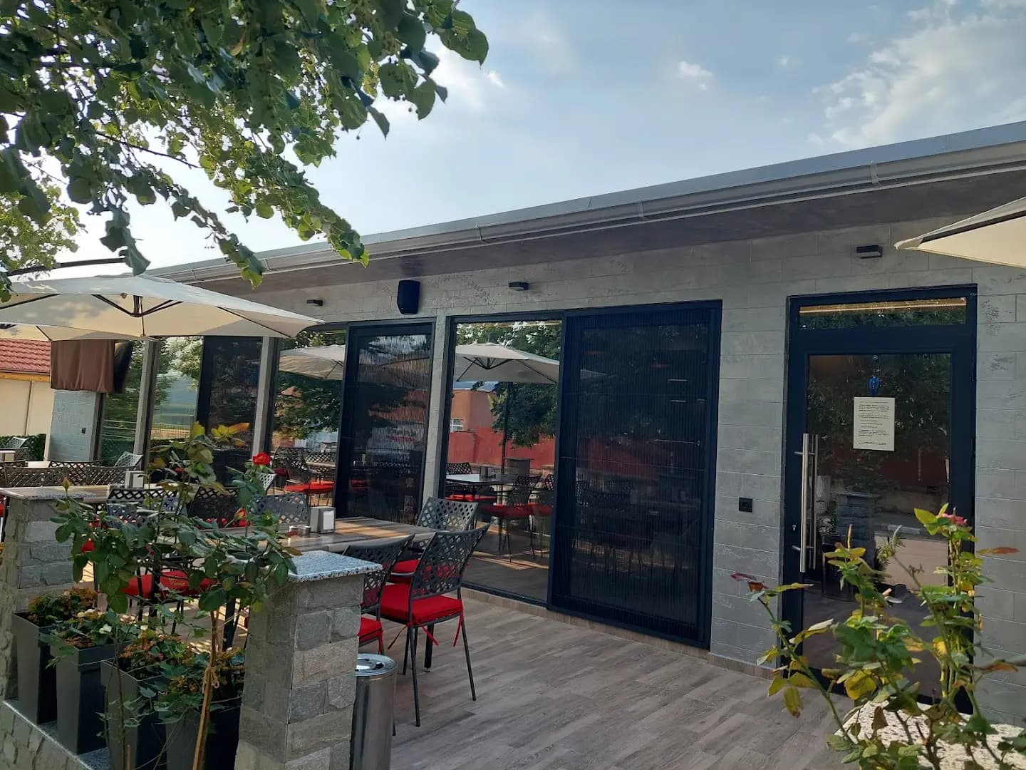 Bohem Bar and Dinner