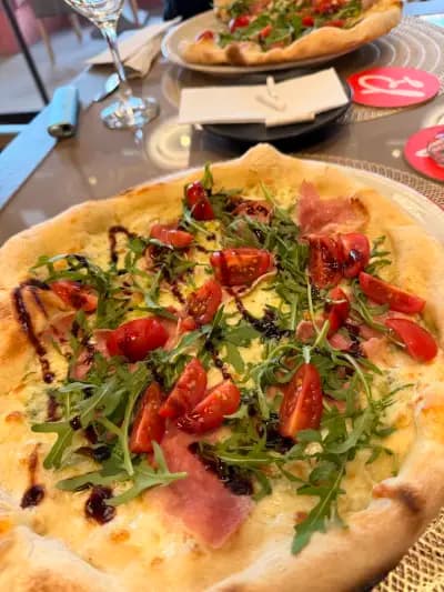 BLEND Bar & Dinner
