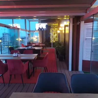 BLEND Bar & Dinner