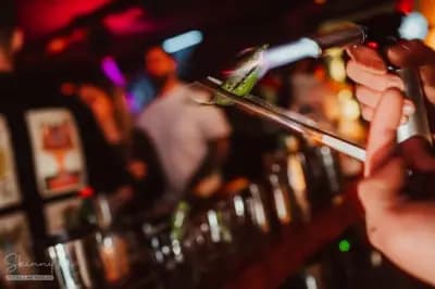 Skinny Bar